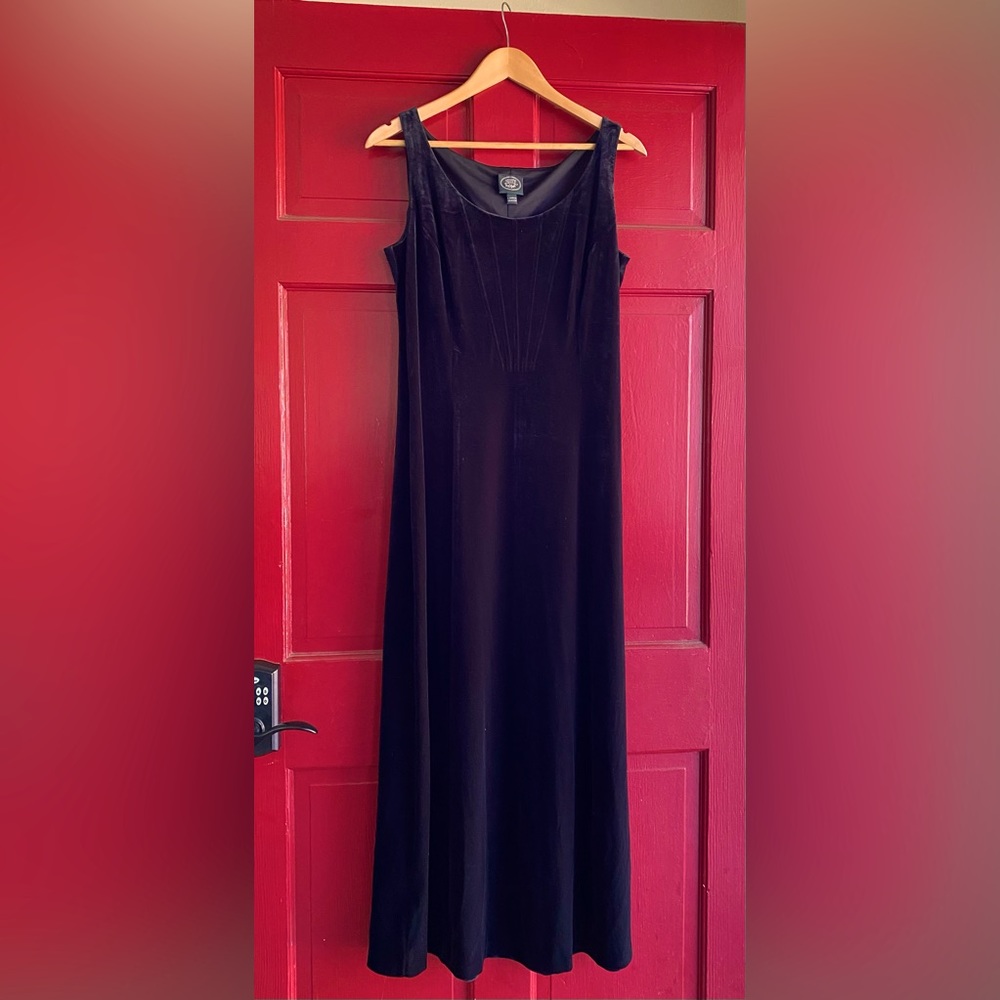 Laura Ashley Black Velvet Dress large (10-12)
